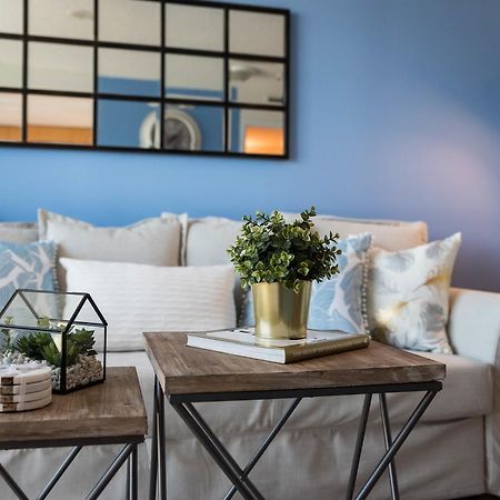 Cityscape Condo In Fort York Toronto Extérieur photo